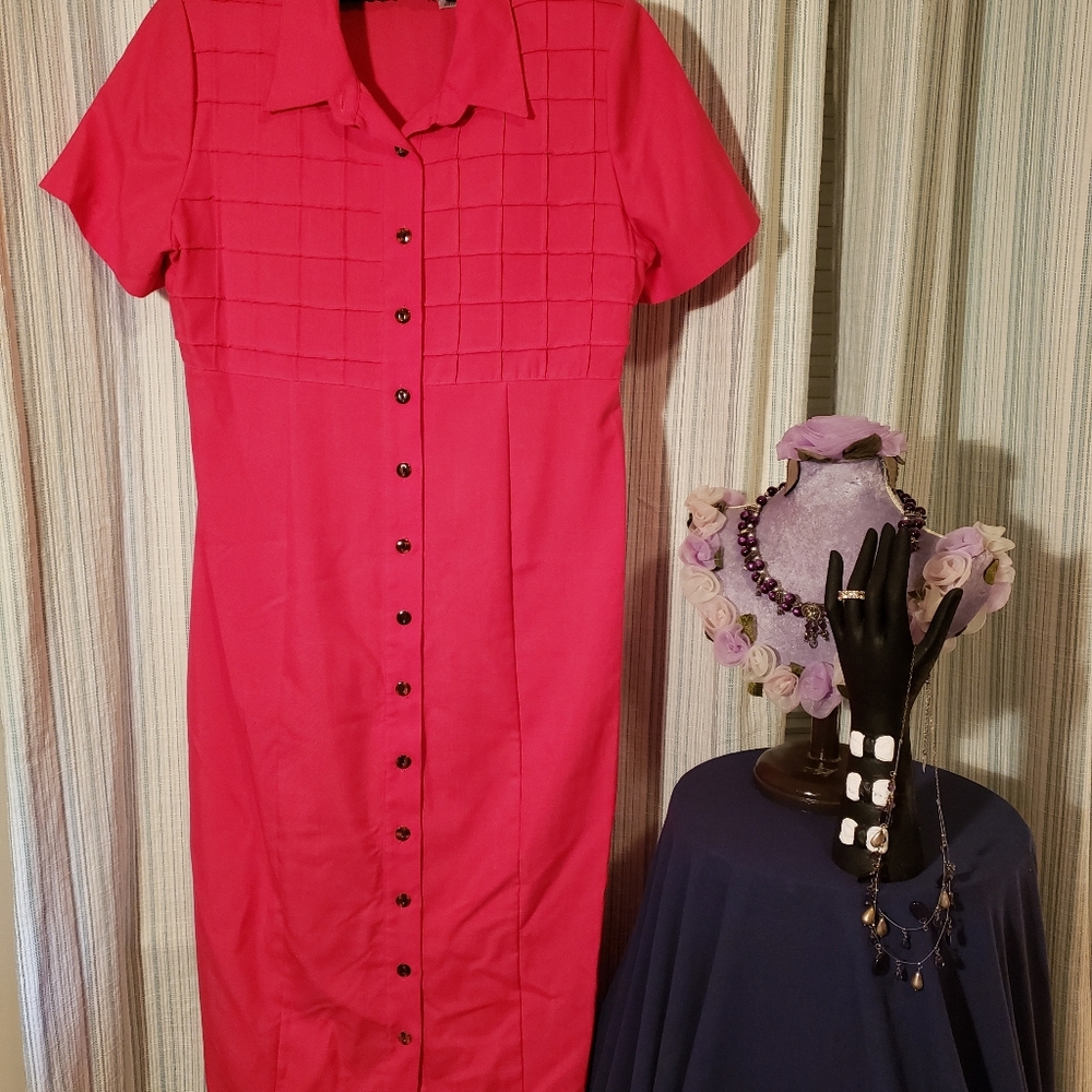 Classic style shirt dress. Button front,  Kathi Lee, hot pink, size 14.